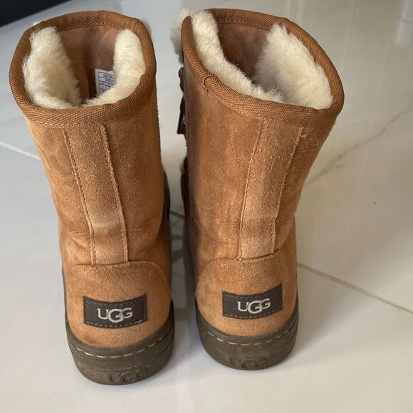 UGG Mukluk Revival Chestnut Boots - Women's SZ 6 - Picture 3 of 11